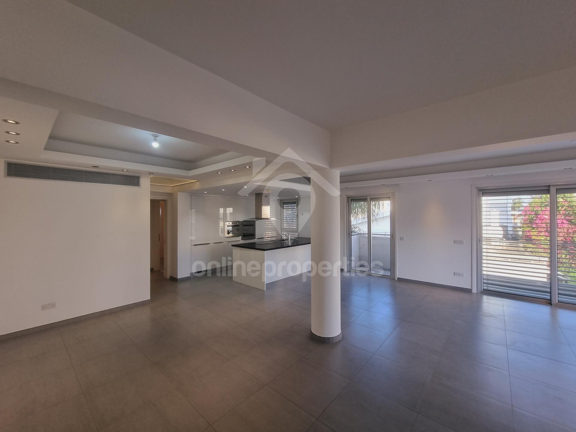 To change image, hover mouse over thumbnails below