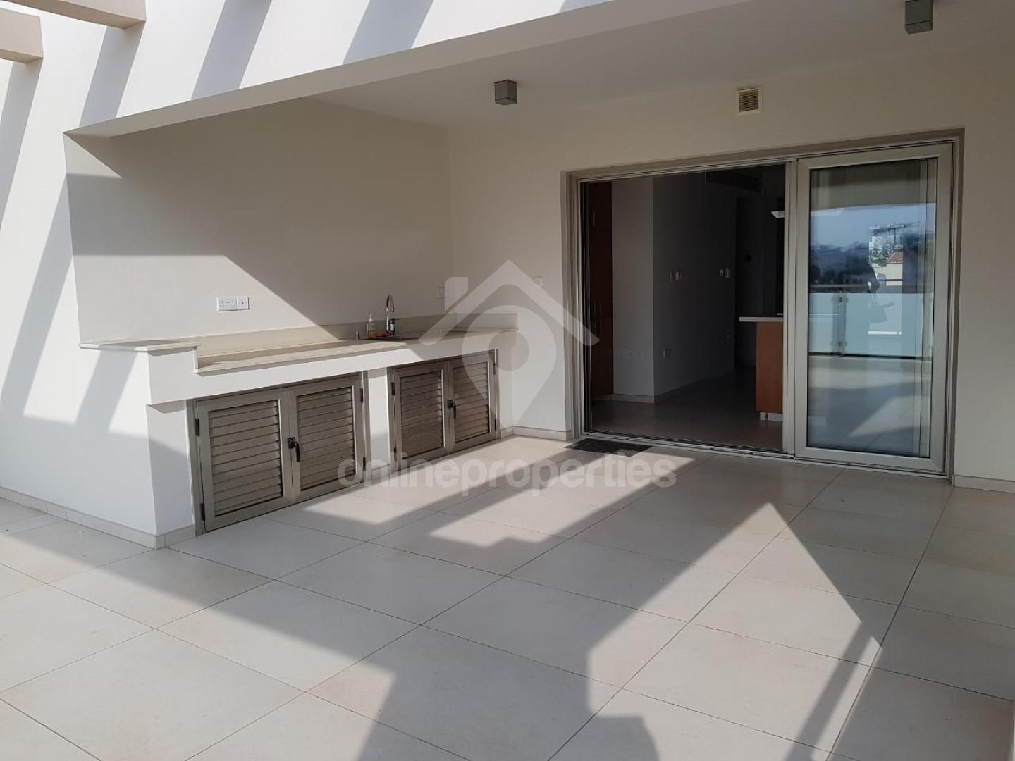 To change image, hover mouse over thumbnails below