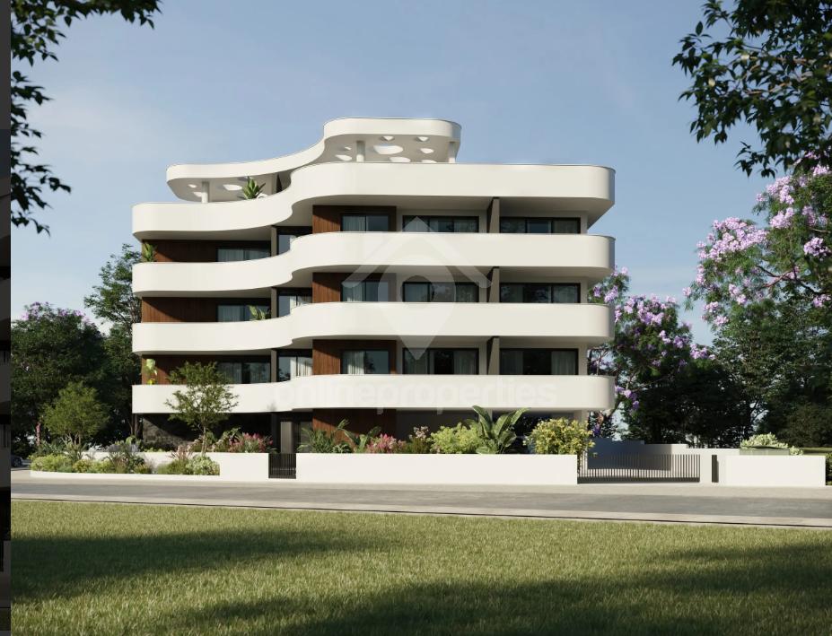 To change image, hover mouse over thumbnails below