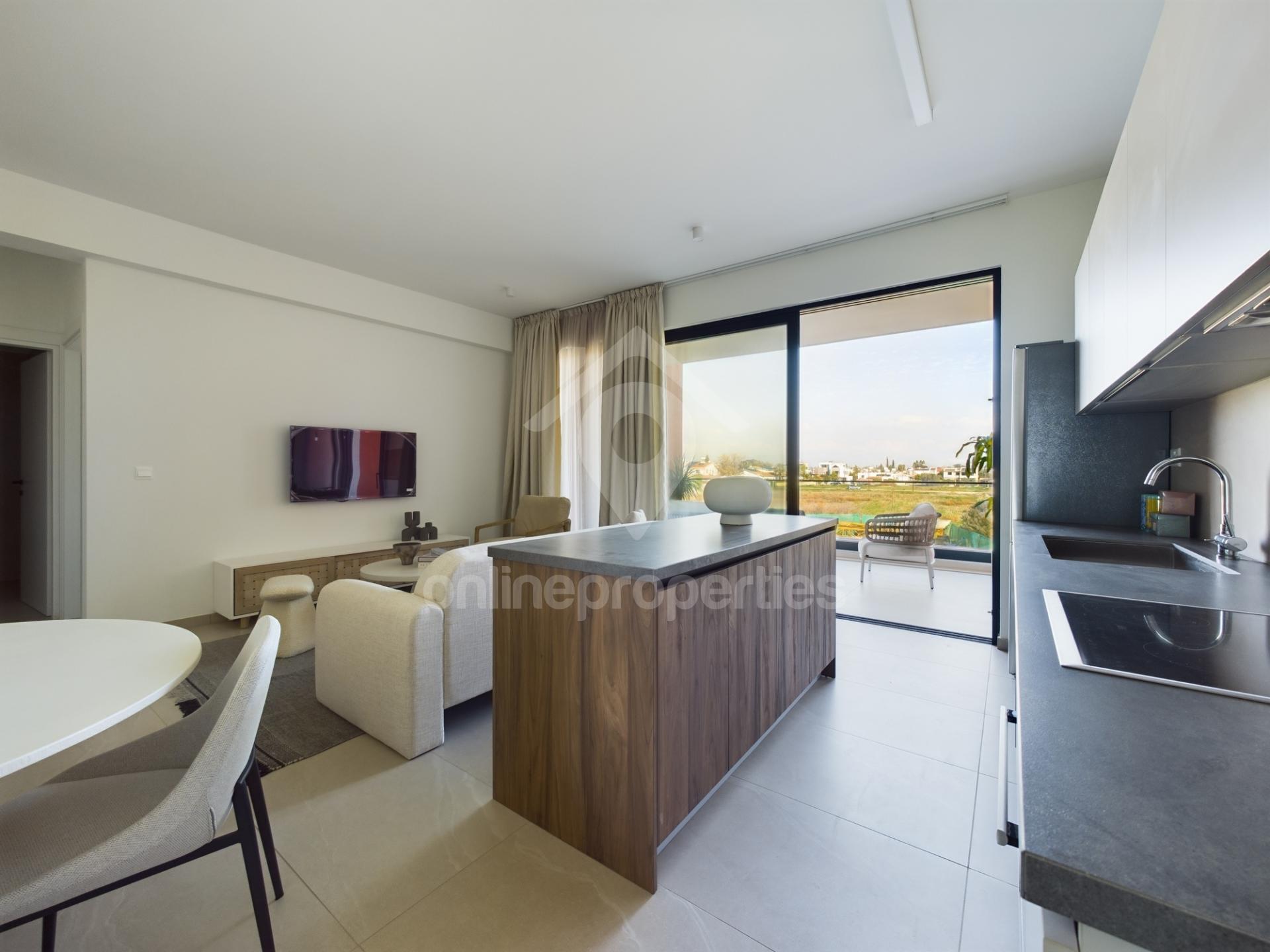 To change image, hover mouse over thumbnails below