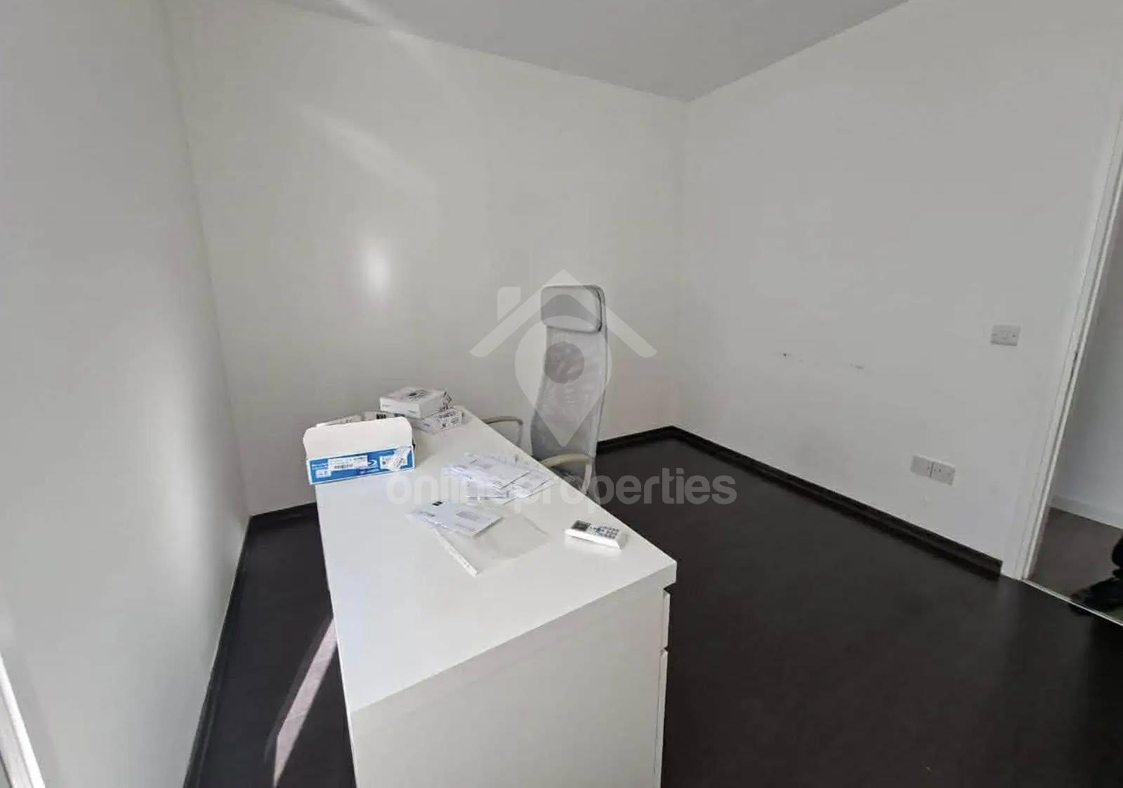 To change image, hover mouse over thumbnails below