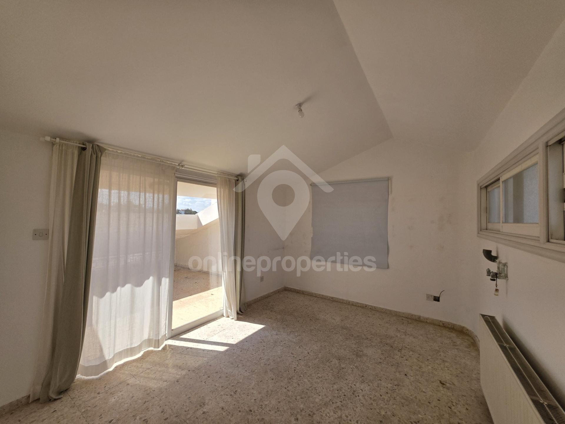 To change image, hover mouse over thumbnails below