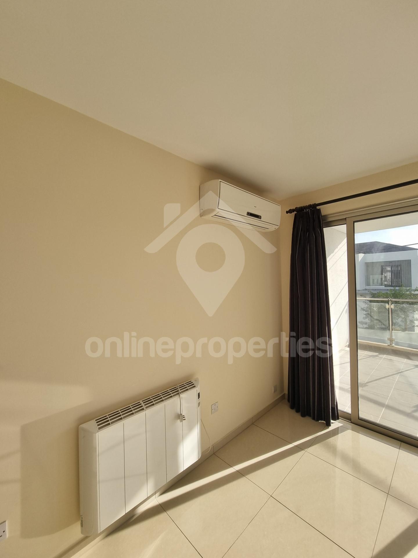 To change image, hover mouse over thumbnails below