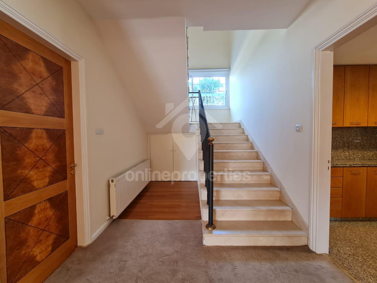 To change image, hover mouse over thumbnails below