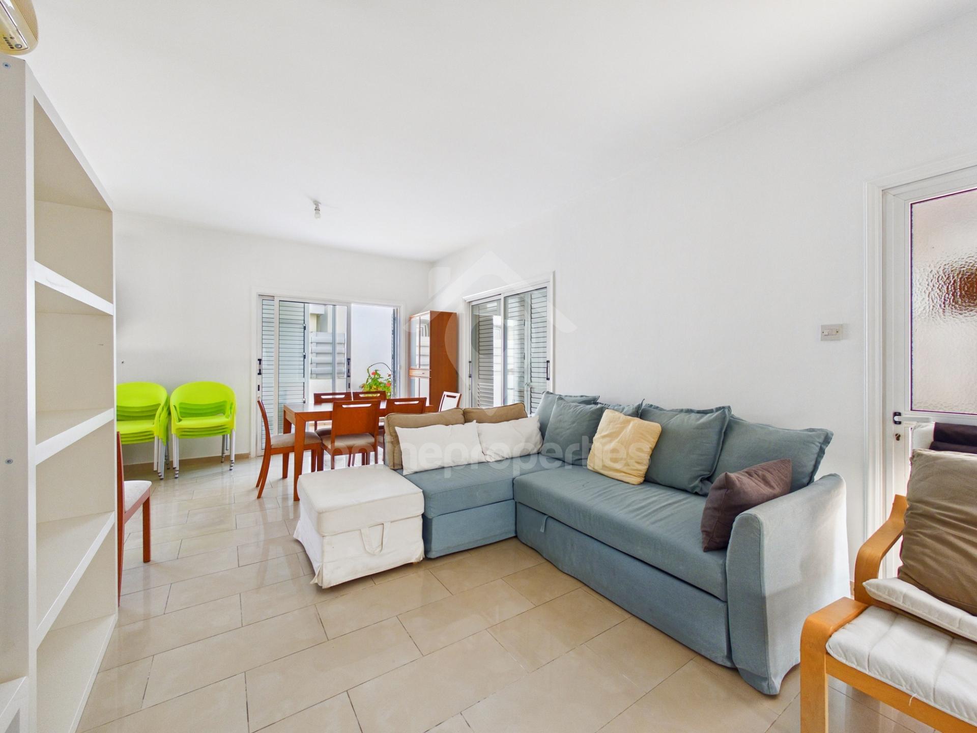 To change image, hover mouse over thumbnails below