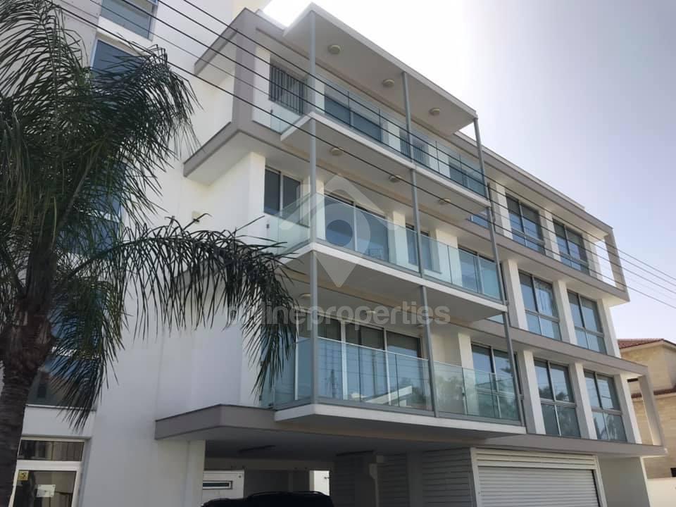 To change image, hover mouse over thumbnails below