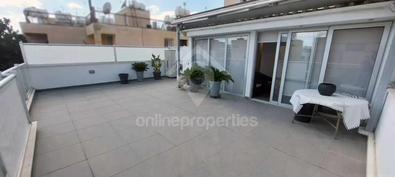 To change image, hover mouse over thumbnails below