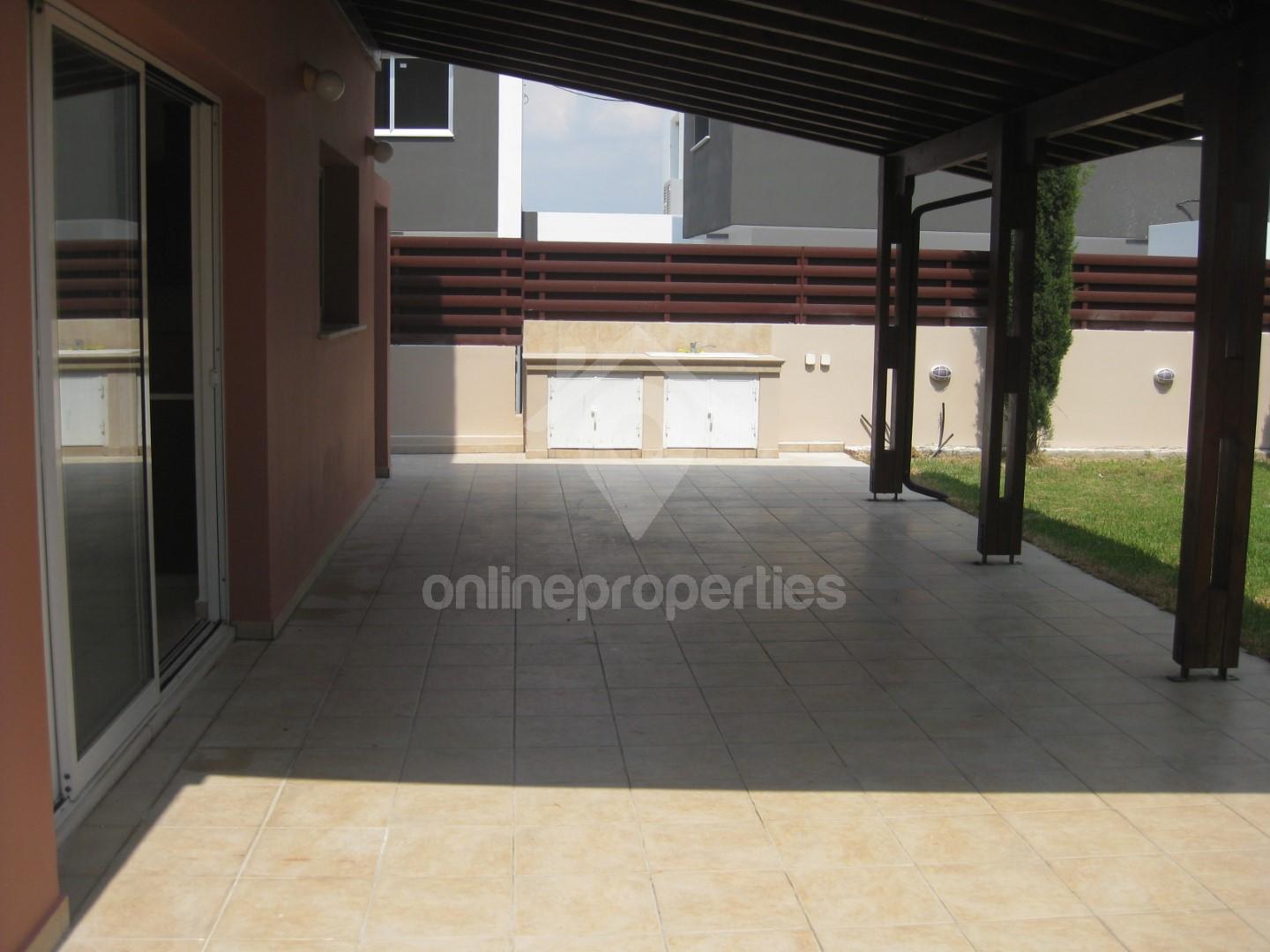 To change image, hover mouse over thumbnails below