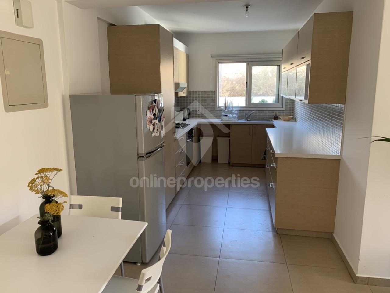 To change image, hover mouse over thumbnails below