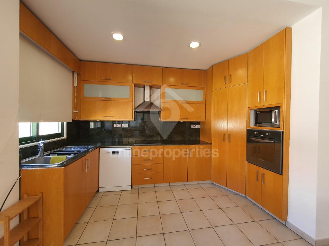 To change image, hover mouse over thumbnails below