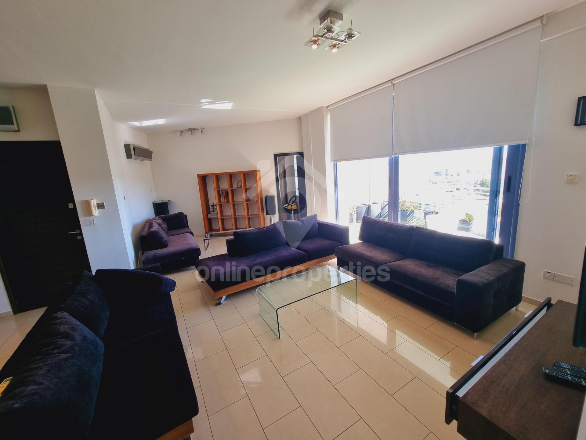 To change image, hover mouse over thumbnails below