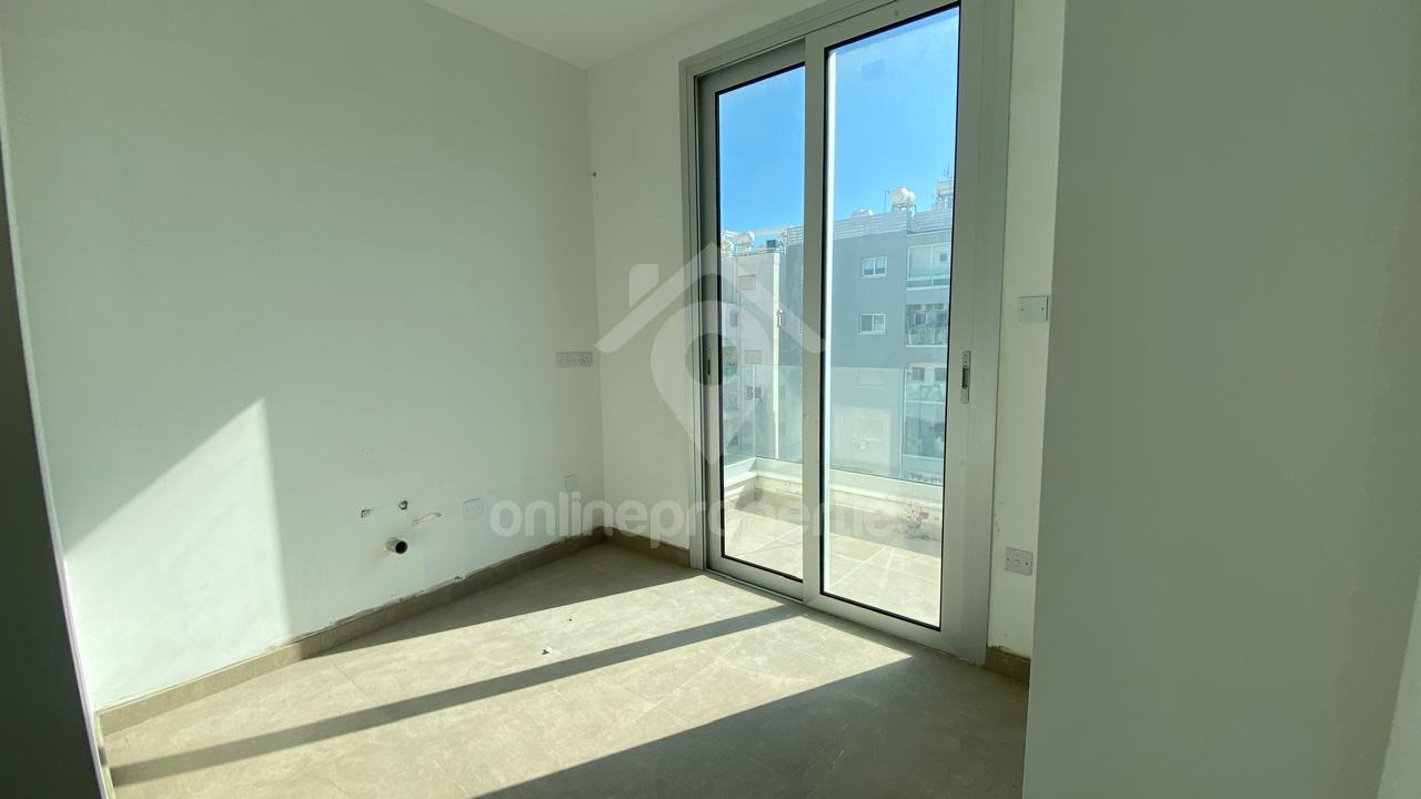 To change image, hover mouse over thumbnails below