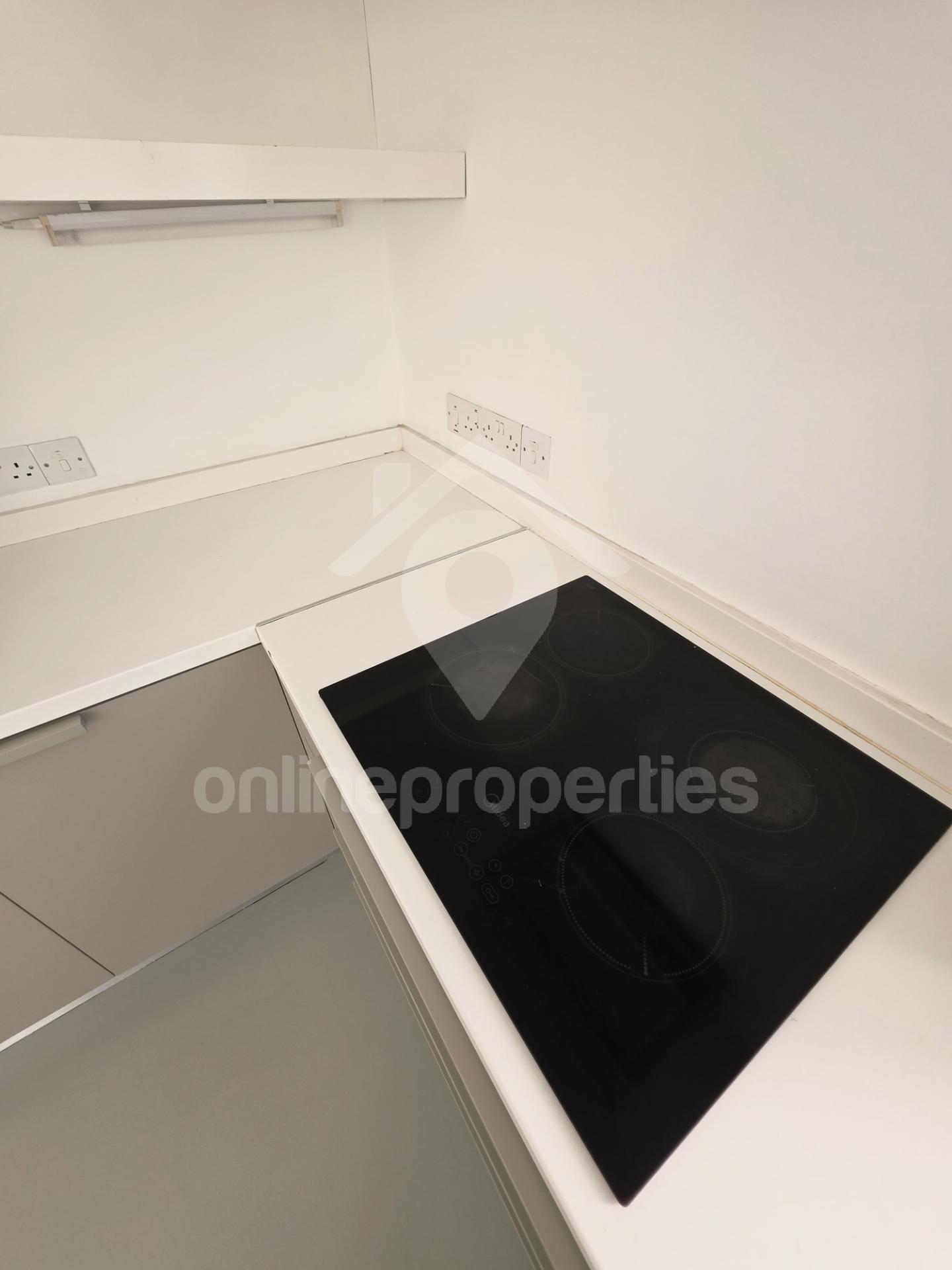 To change image, hover mouse over thumbnails below