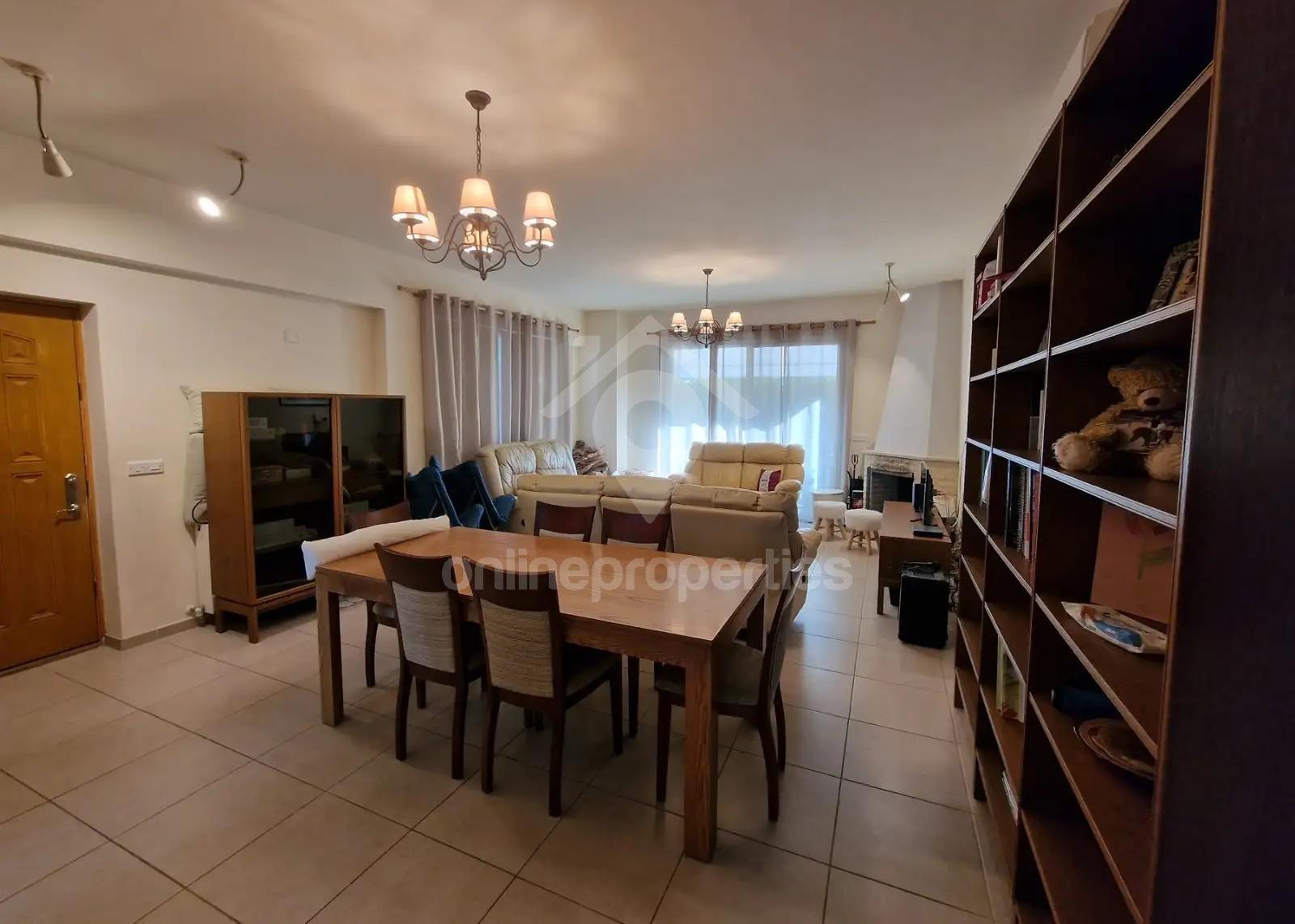 To change image, hover mouse over thumbnails below