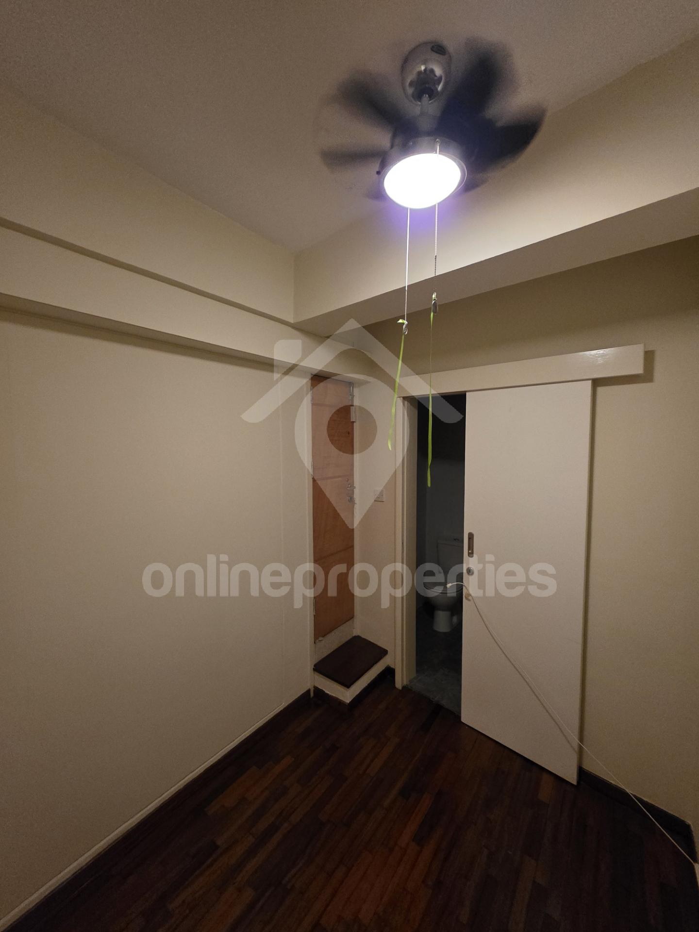 To change image, hover mouse over thumbnails below