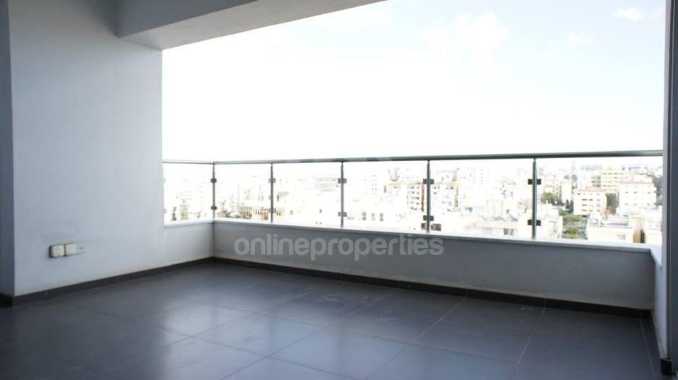 To change image, hover mouse over thumbnails below