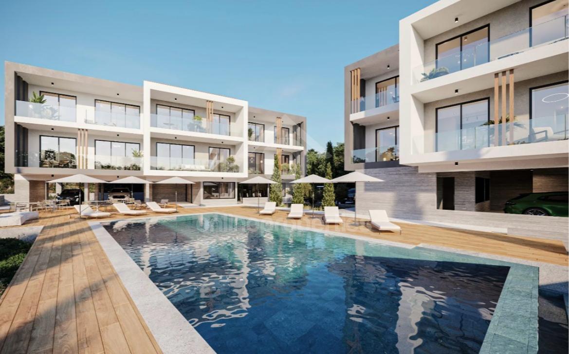 To change image, hover mouse over thumbnails below