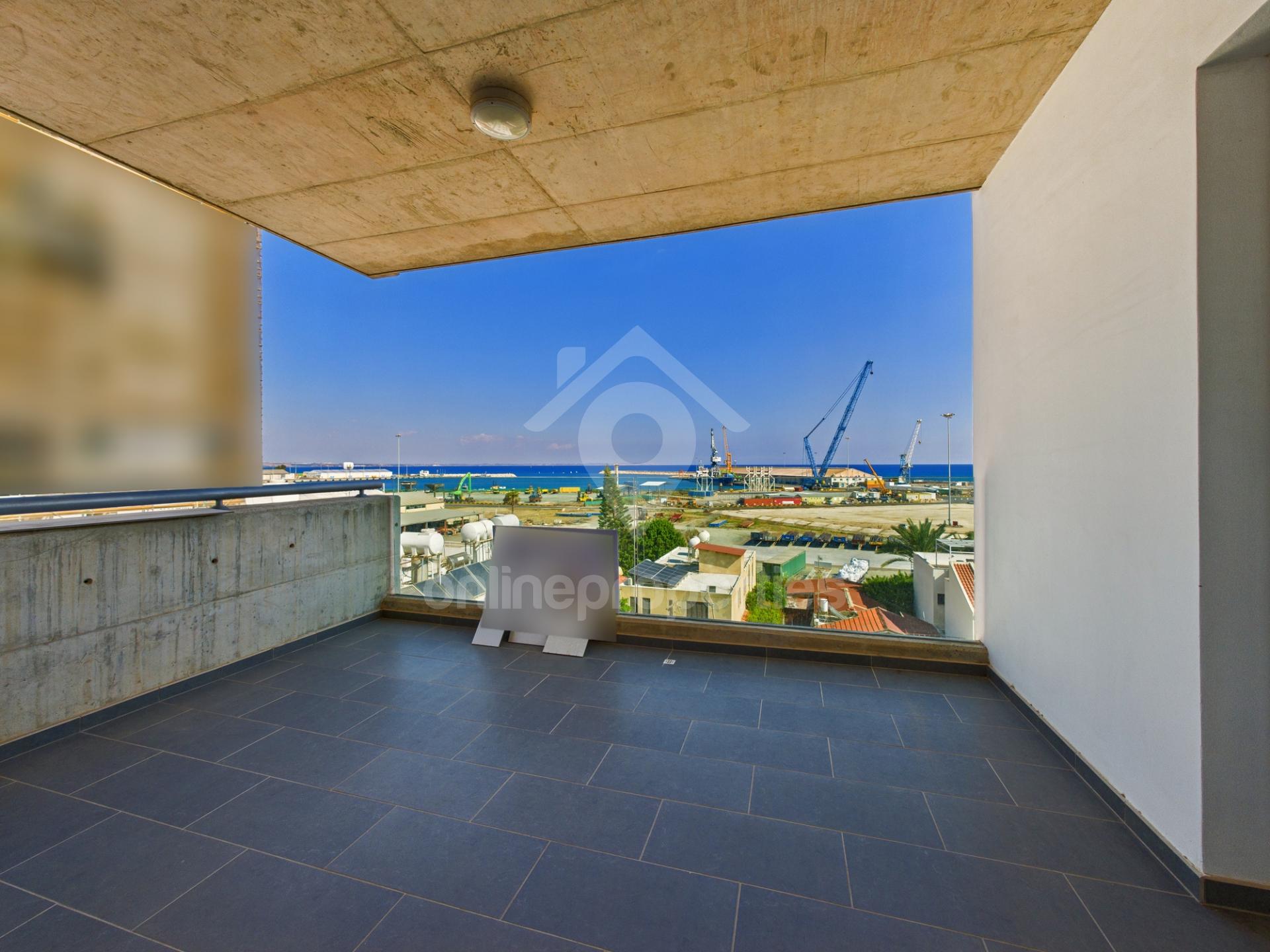 To change image, hover mouse over thumbnails below