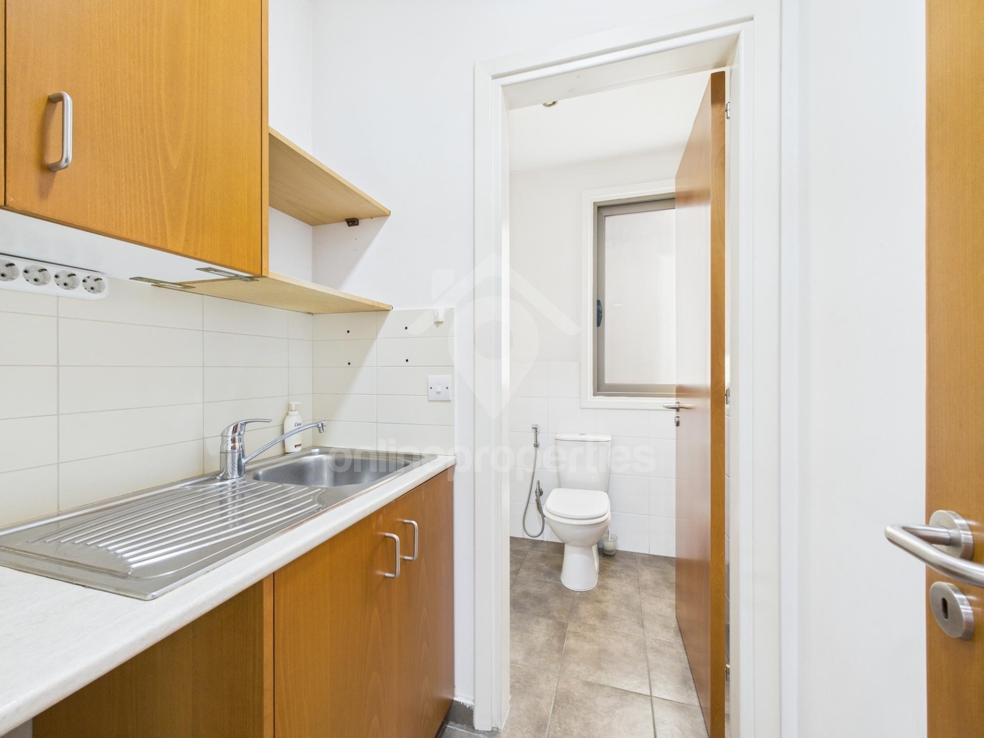 To change image, hover mouse over thumbnails below