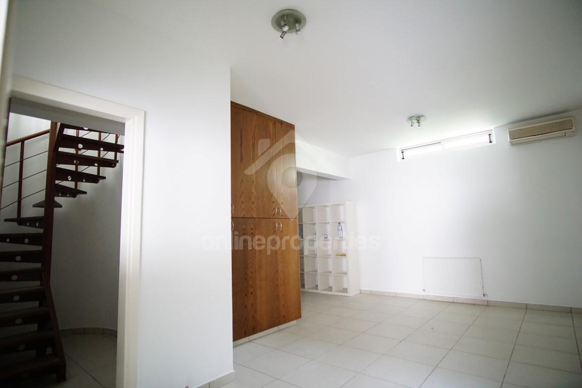 To change image, hover mouse over thumbnails below