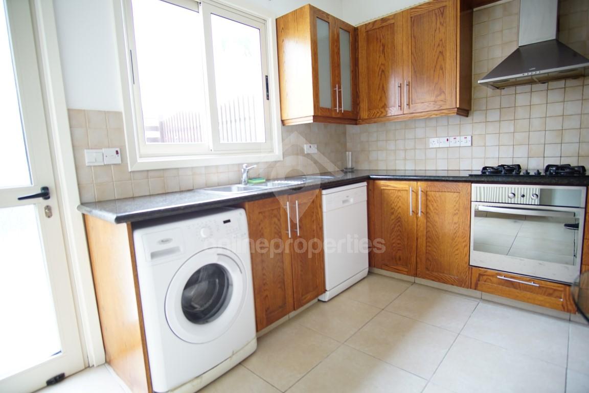 To change image, hover mouse over thumbnails below