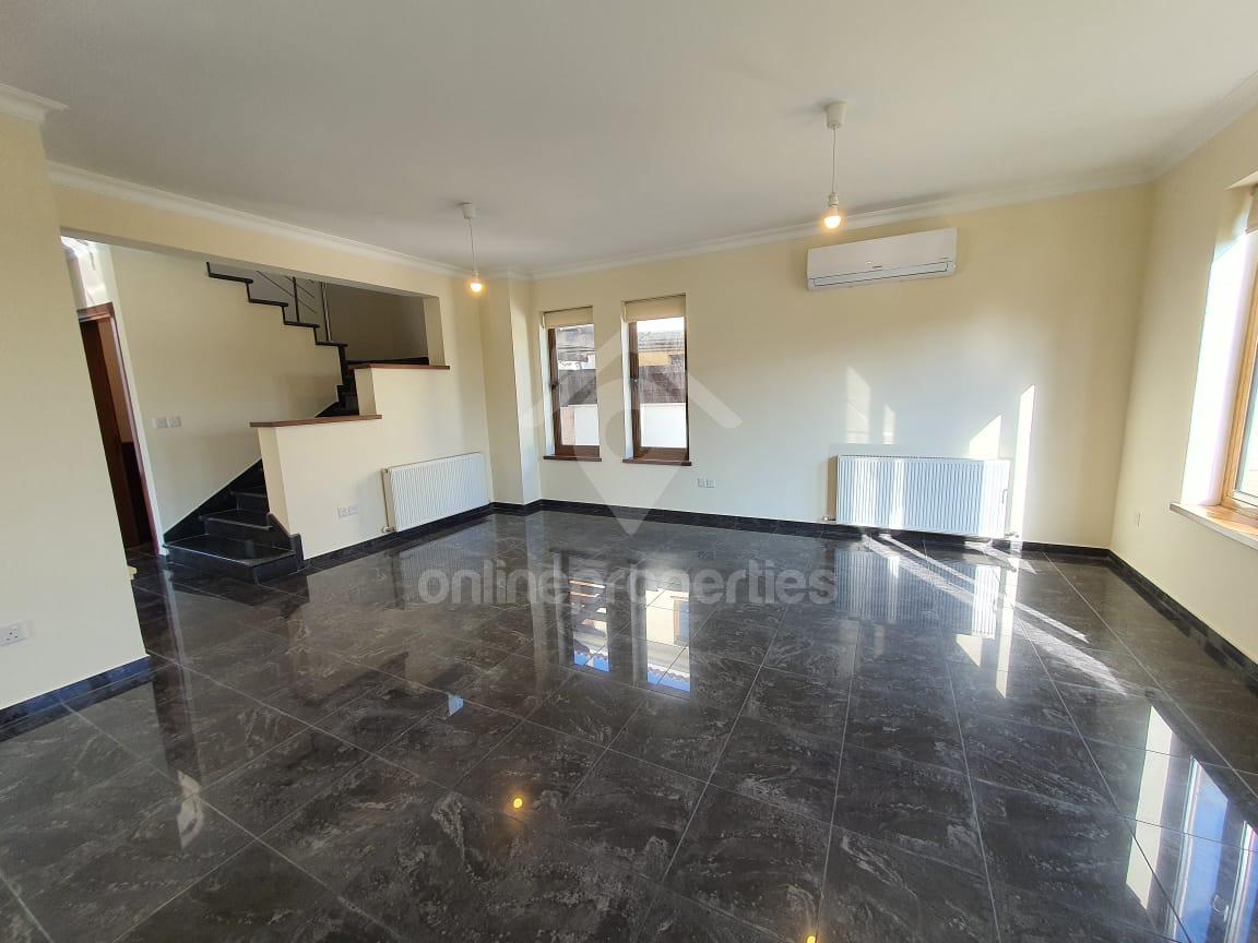 To change image, hover mouse over thumbnails below