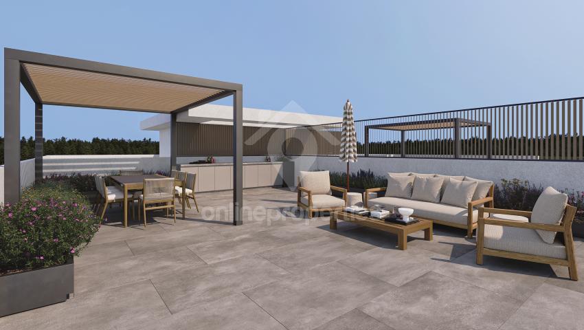 To change image, hover mouse over thumbnails below