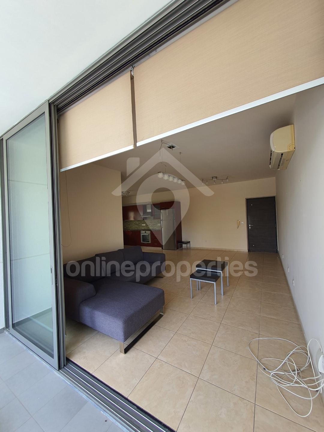 To change image, hover mouse over thumbnails below