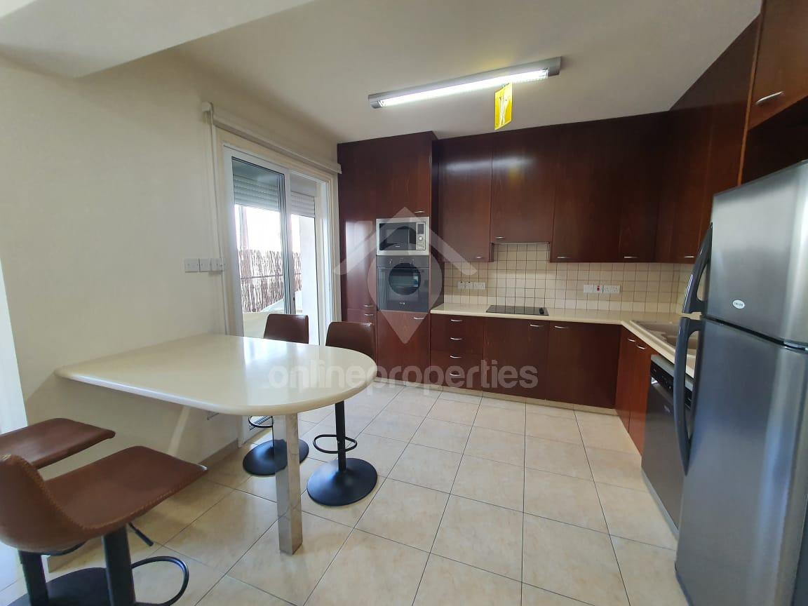 To change image, hover mouse over thumbnails below