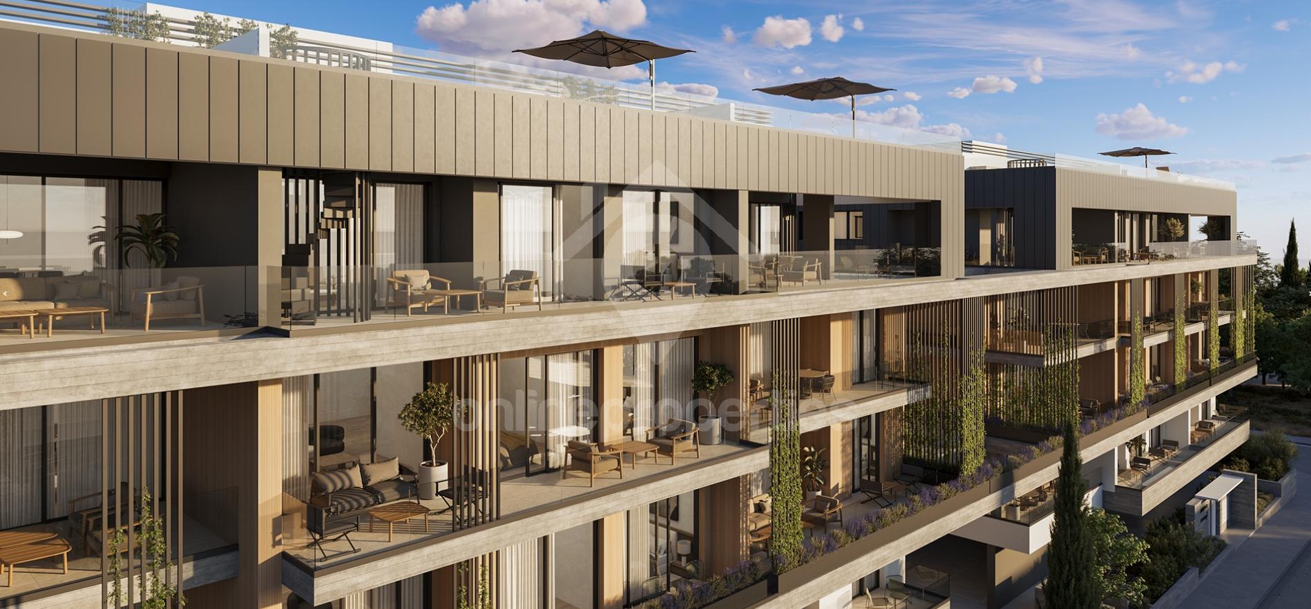 To change image, hover mouse over thumbnails below