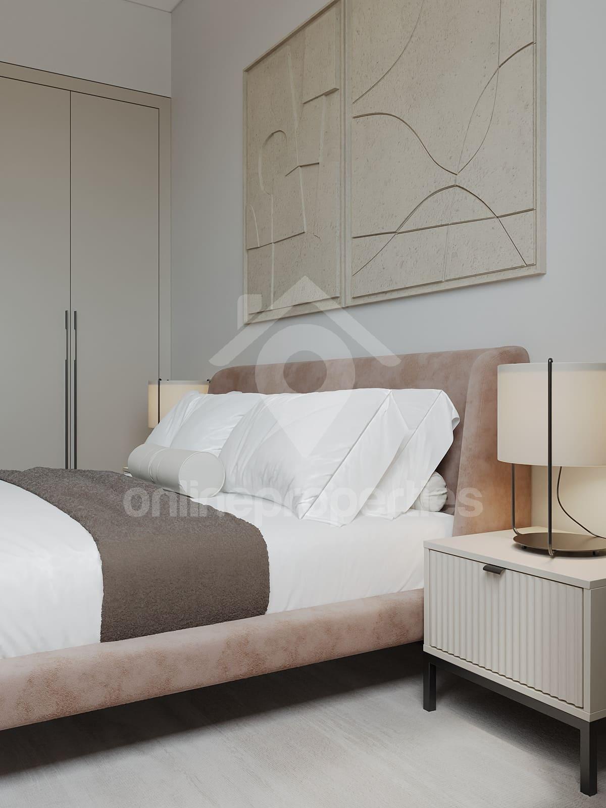 To change image, hover mouse over thumbnails below