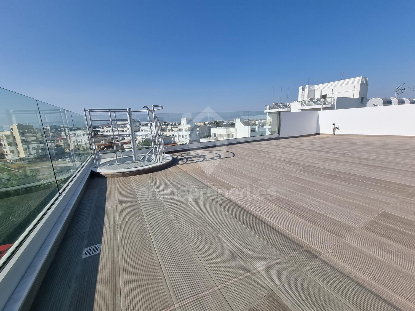 To change image, hover mouse over thumbnails below