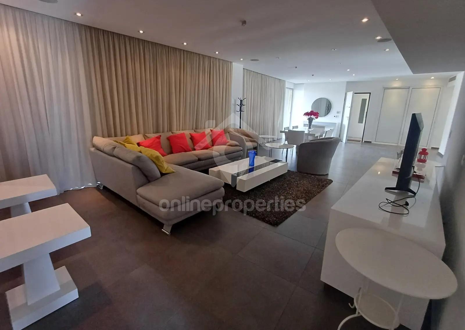 To change image, hover mouse over thumbnails below