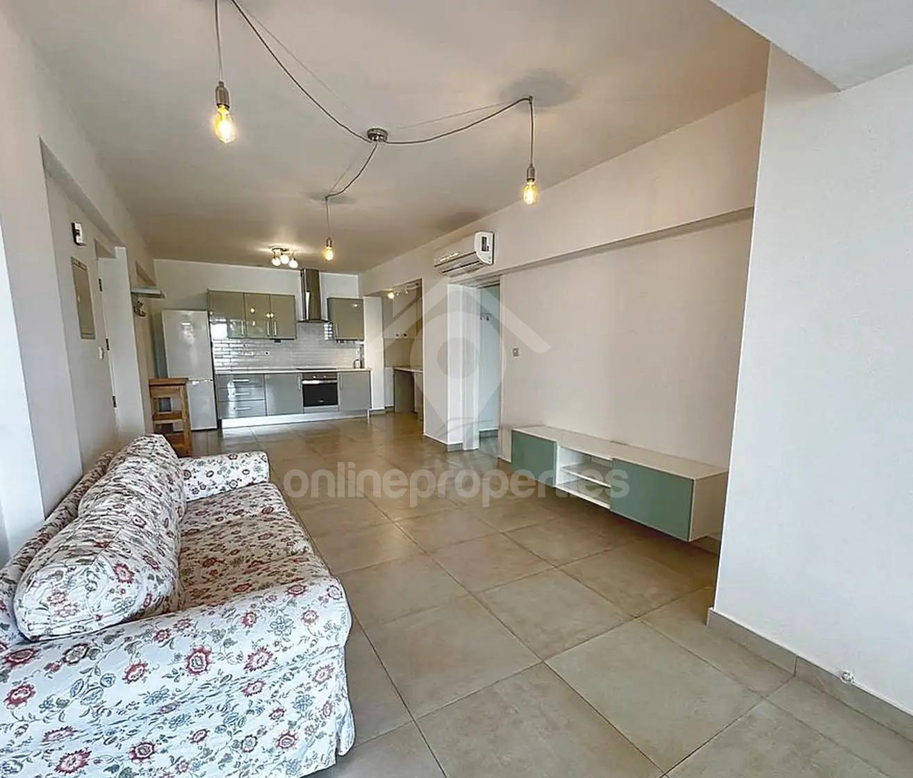 To change image, hover mouse over thumbnails below