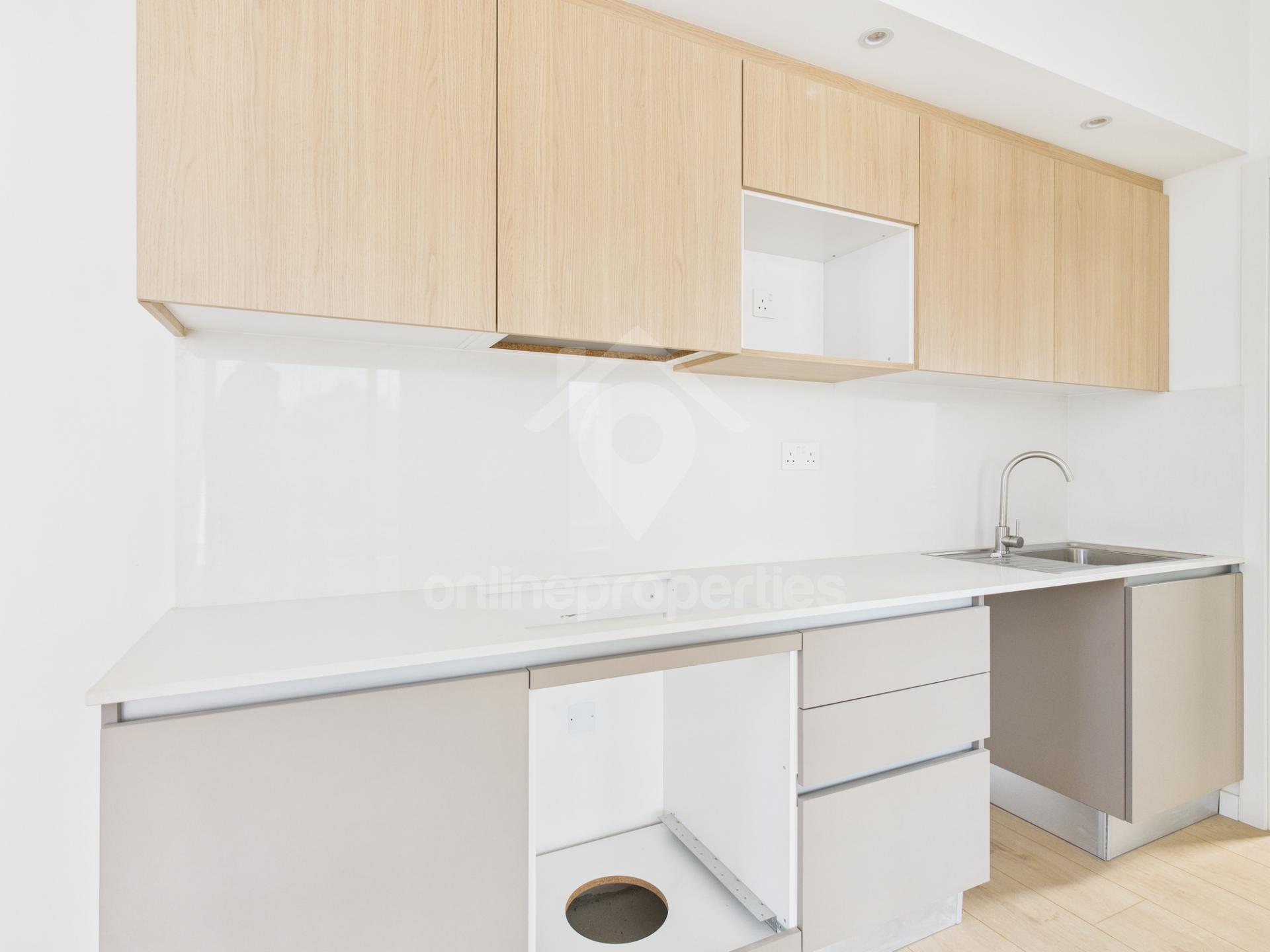 To change image, hover mouse over thumbnails below