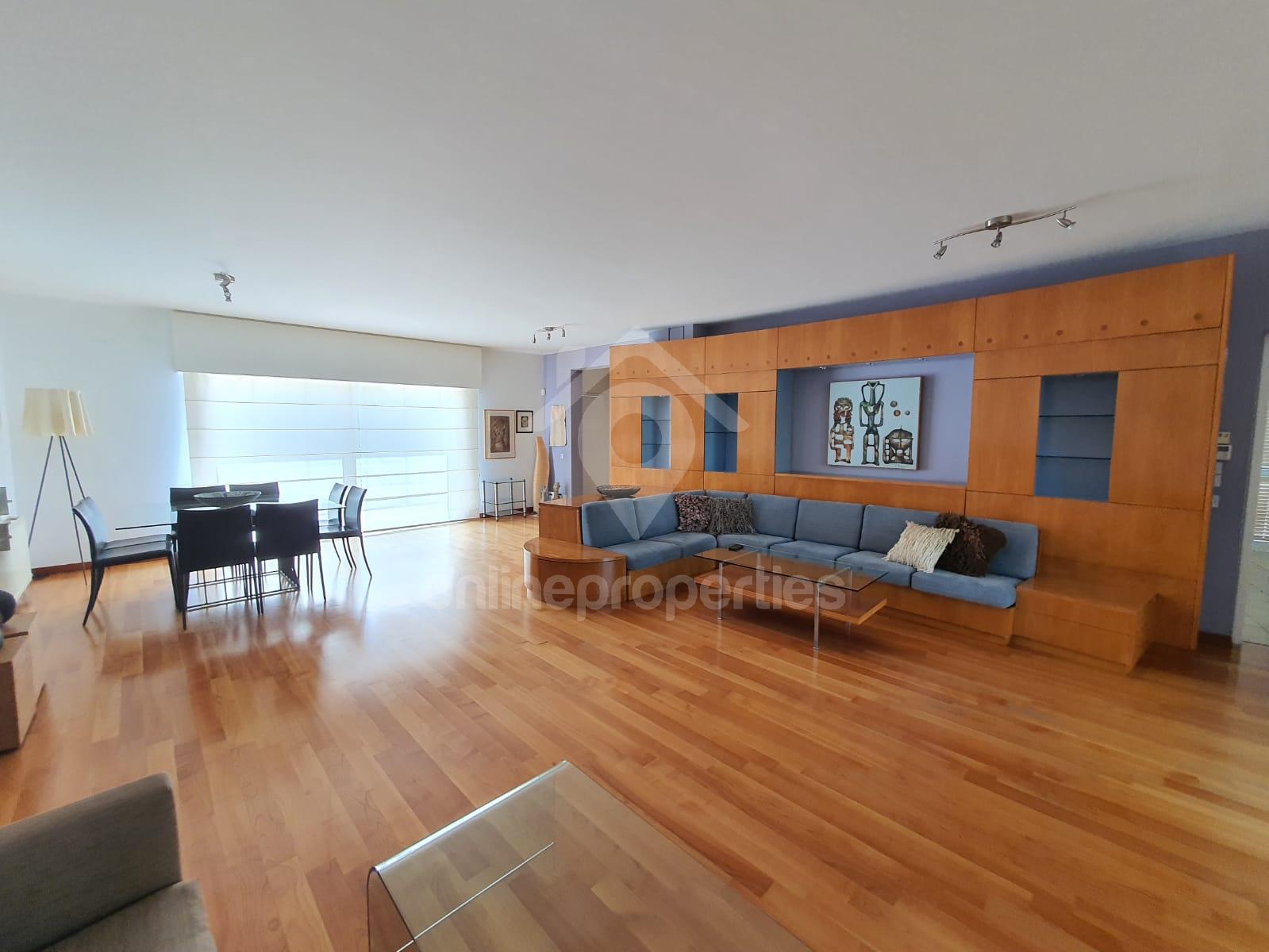 To change image, hover mouse over thumbnails below