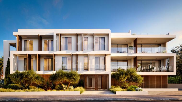 To change image, hover mouse over thumbnails below