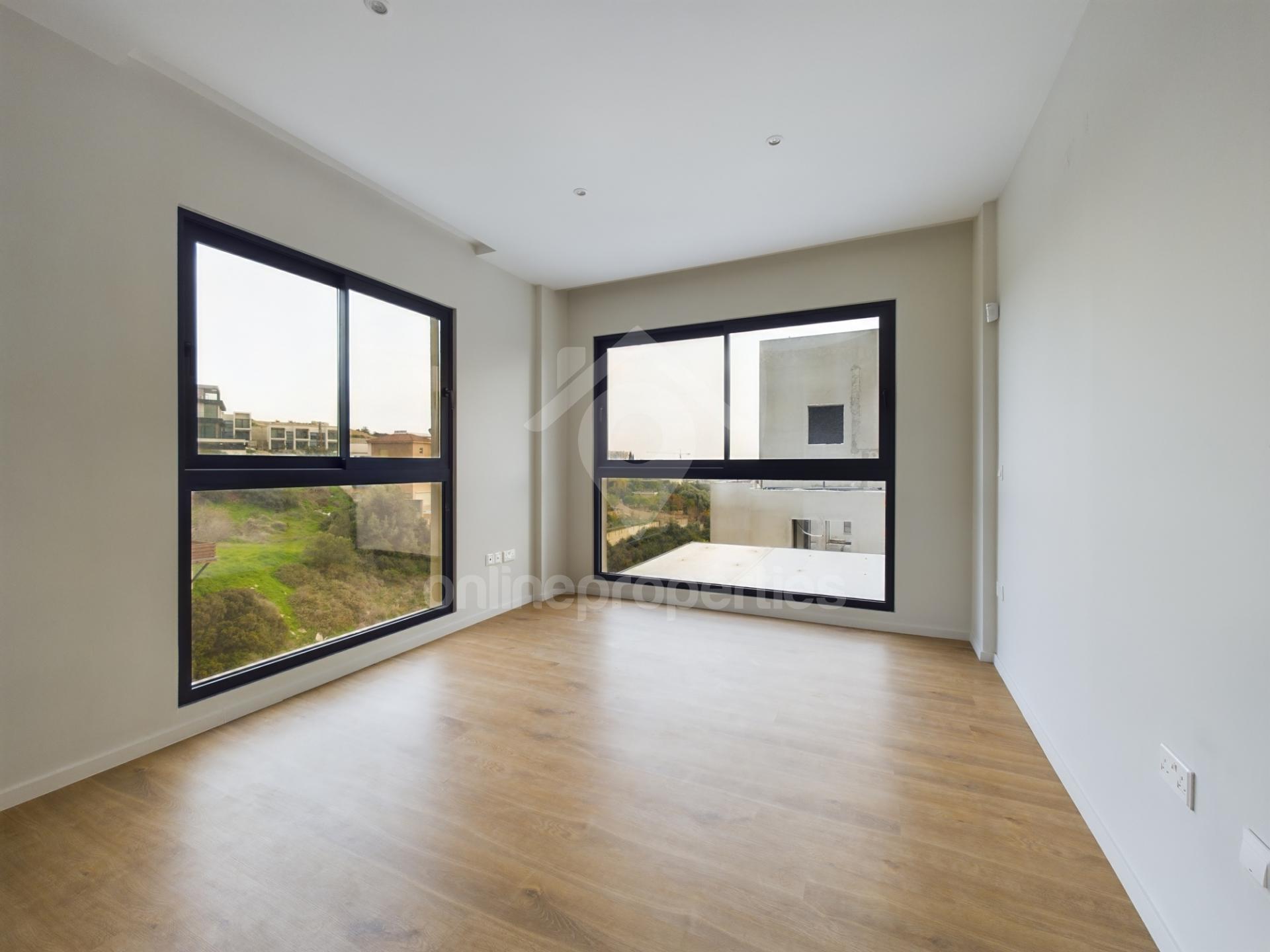 To change image, hover mouse over thumbnails below