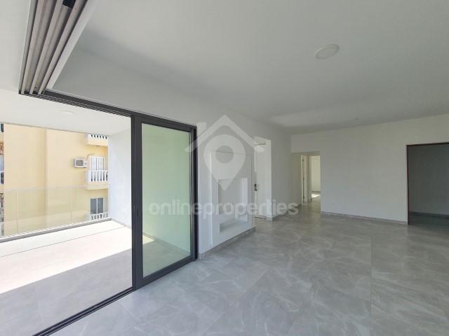 To change image, hover mouse over thumbnails below