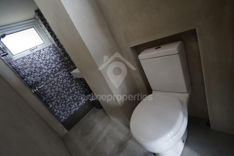 To change image, hover mouse over thumbnails below