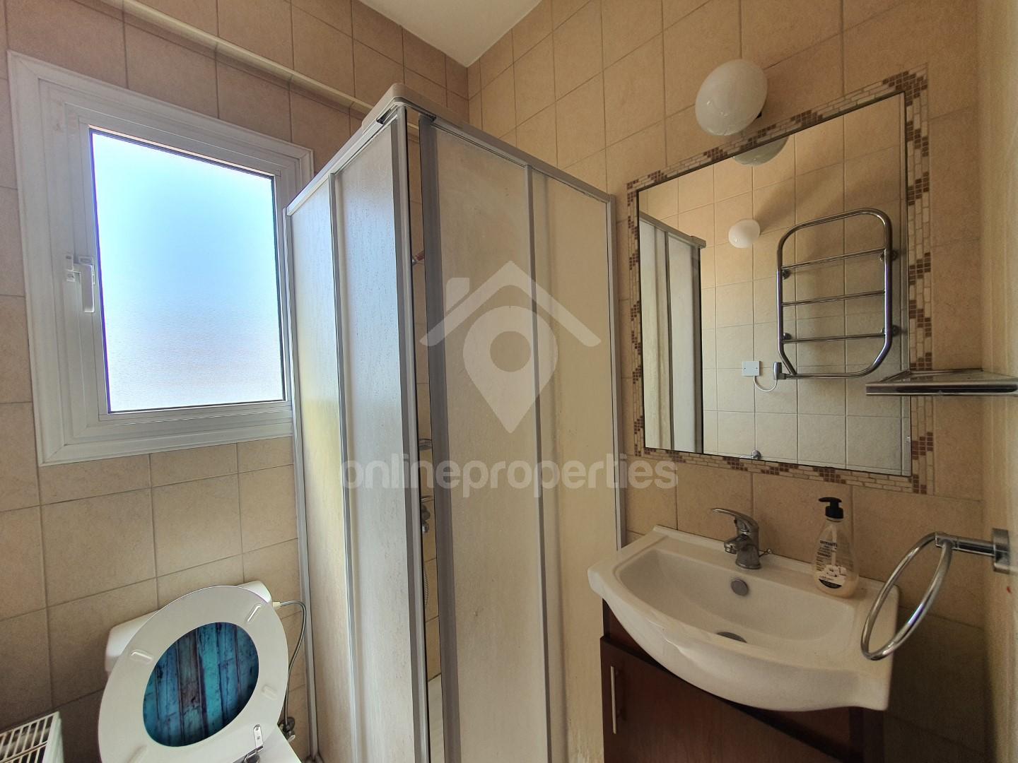 To change image, hover mouse over thumbnails below