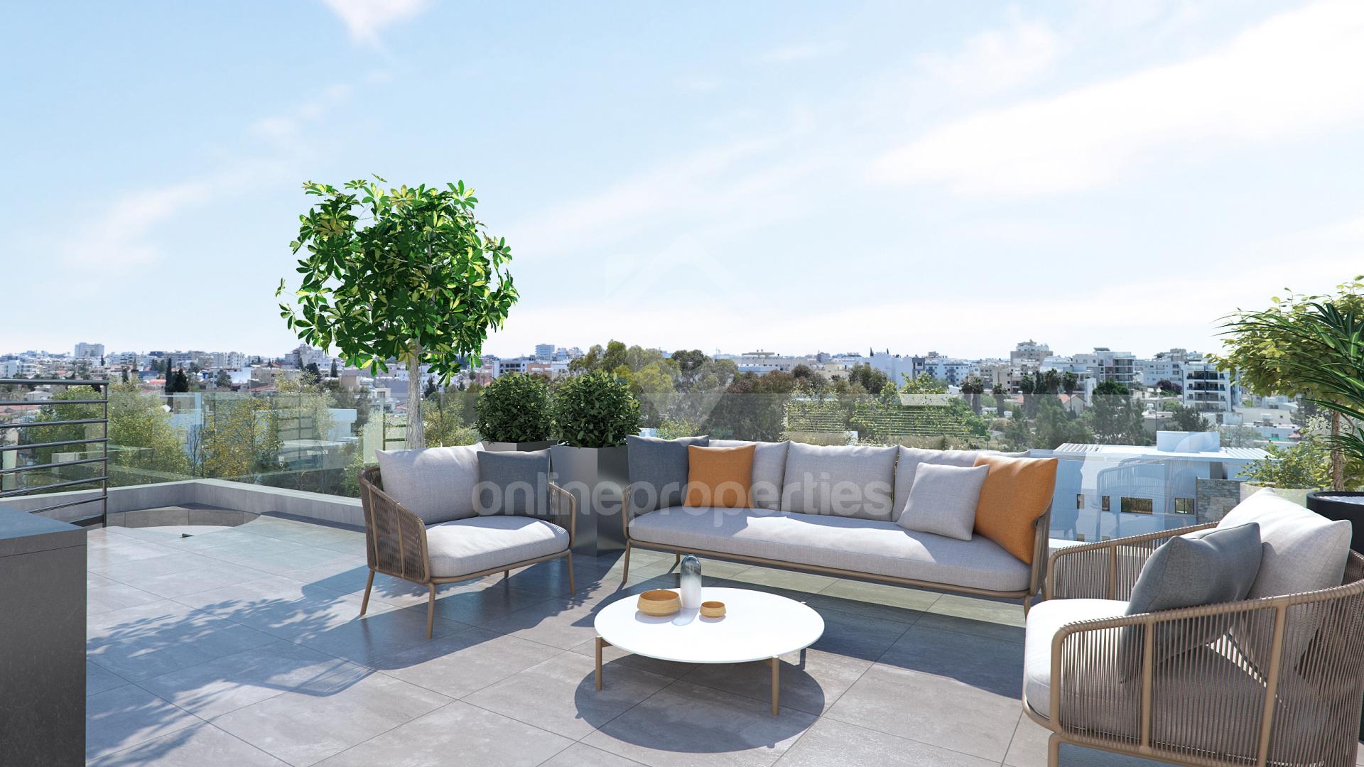 To change image, hover mouse over thumbnails below