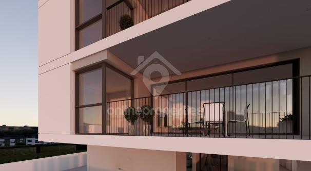 To change image, hover mouse over thumbnails below