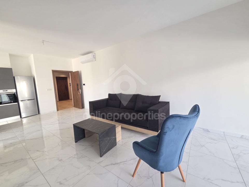 To change image, hover mouse over thumbnails below