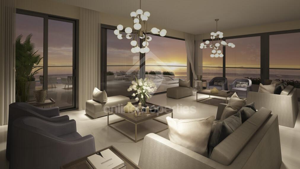 To change image, hover mouse over thumbnails below