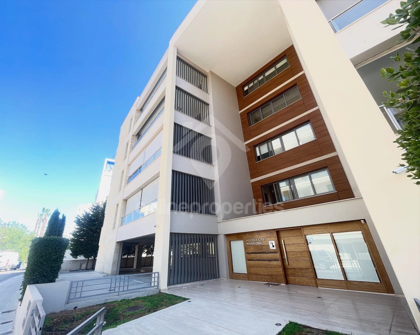 To change image, hover mouse over thumbnails below