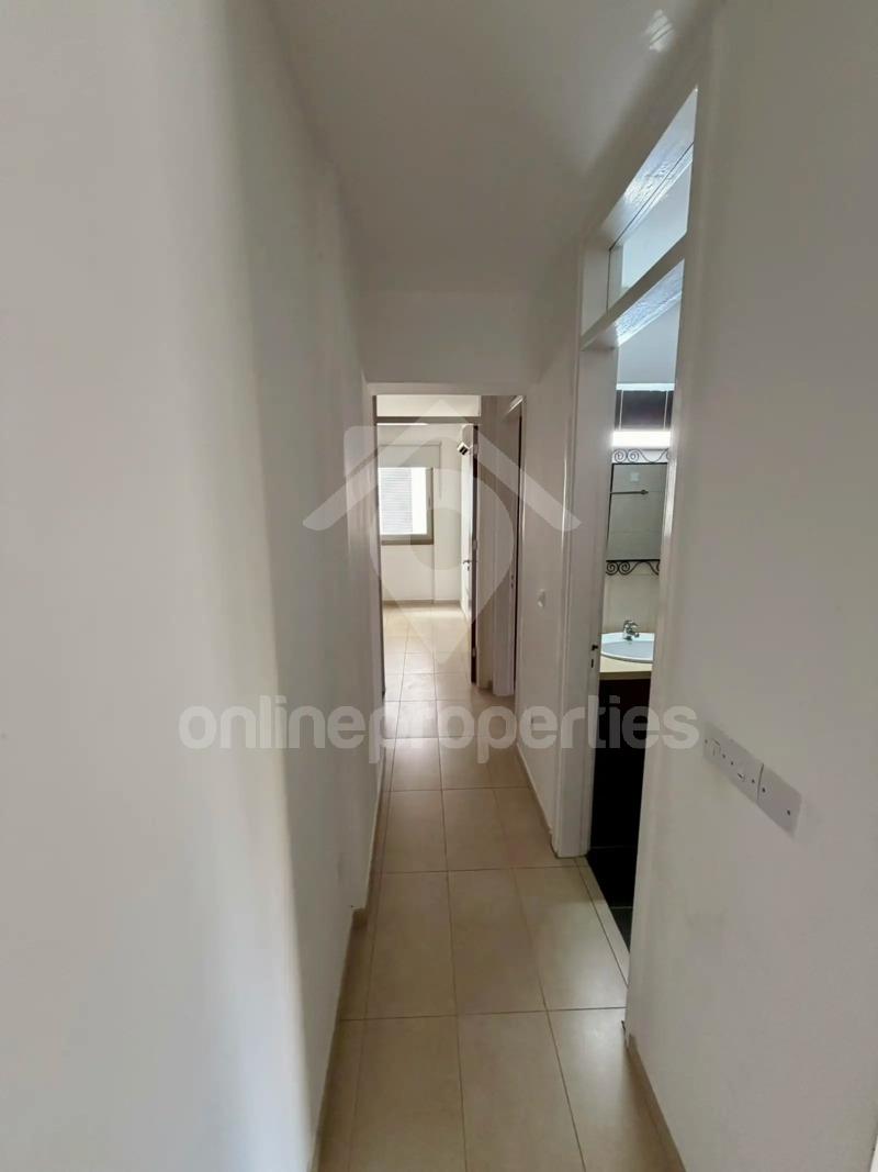 To change image, hover mouse over thumbnails below