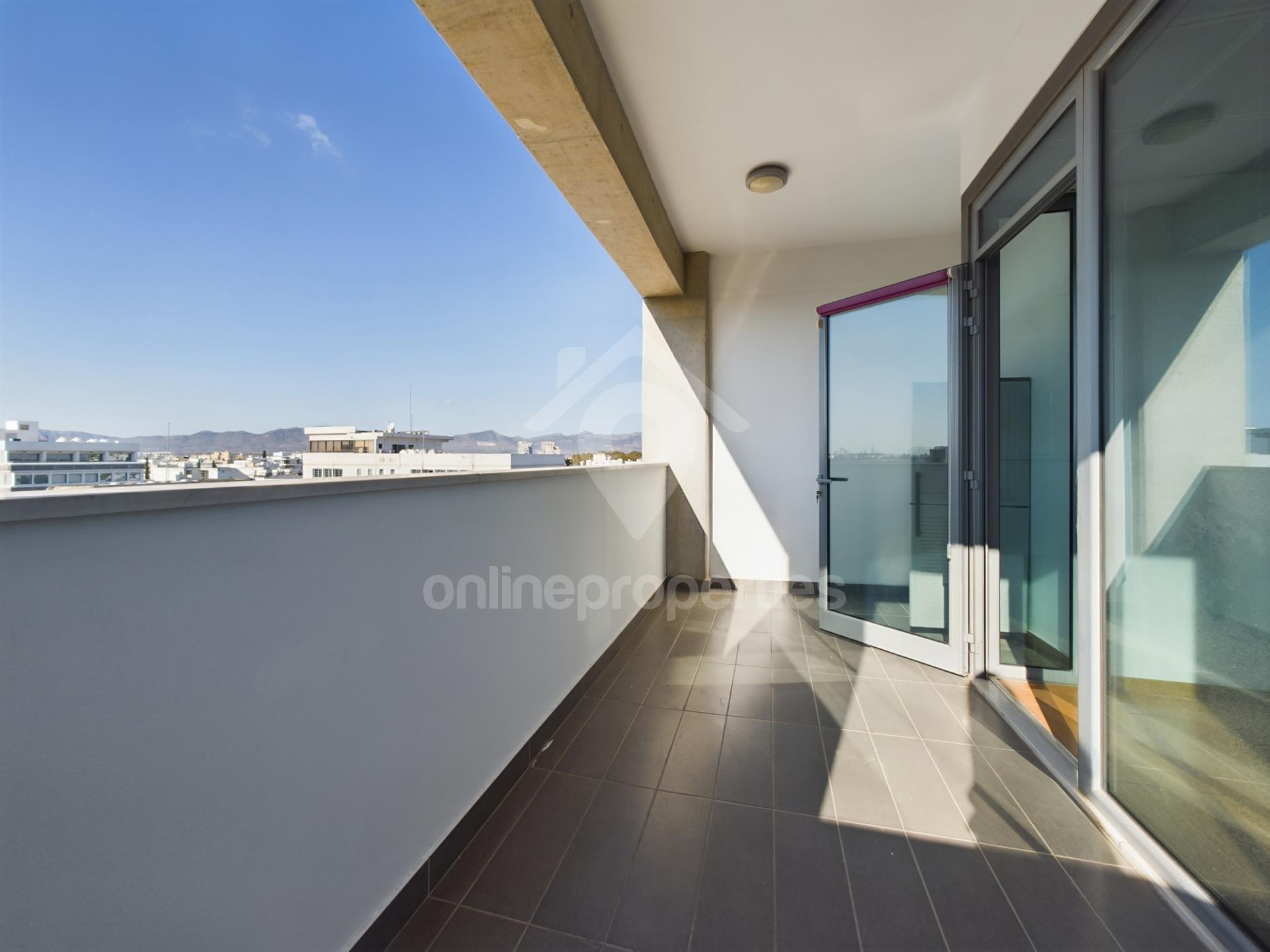 To change image, hover mouse over thumbnails below