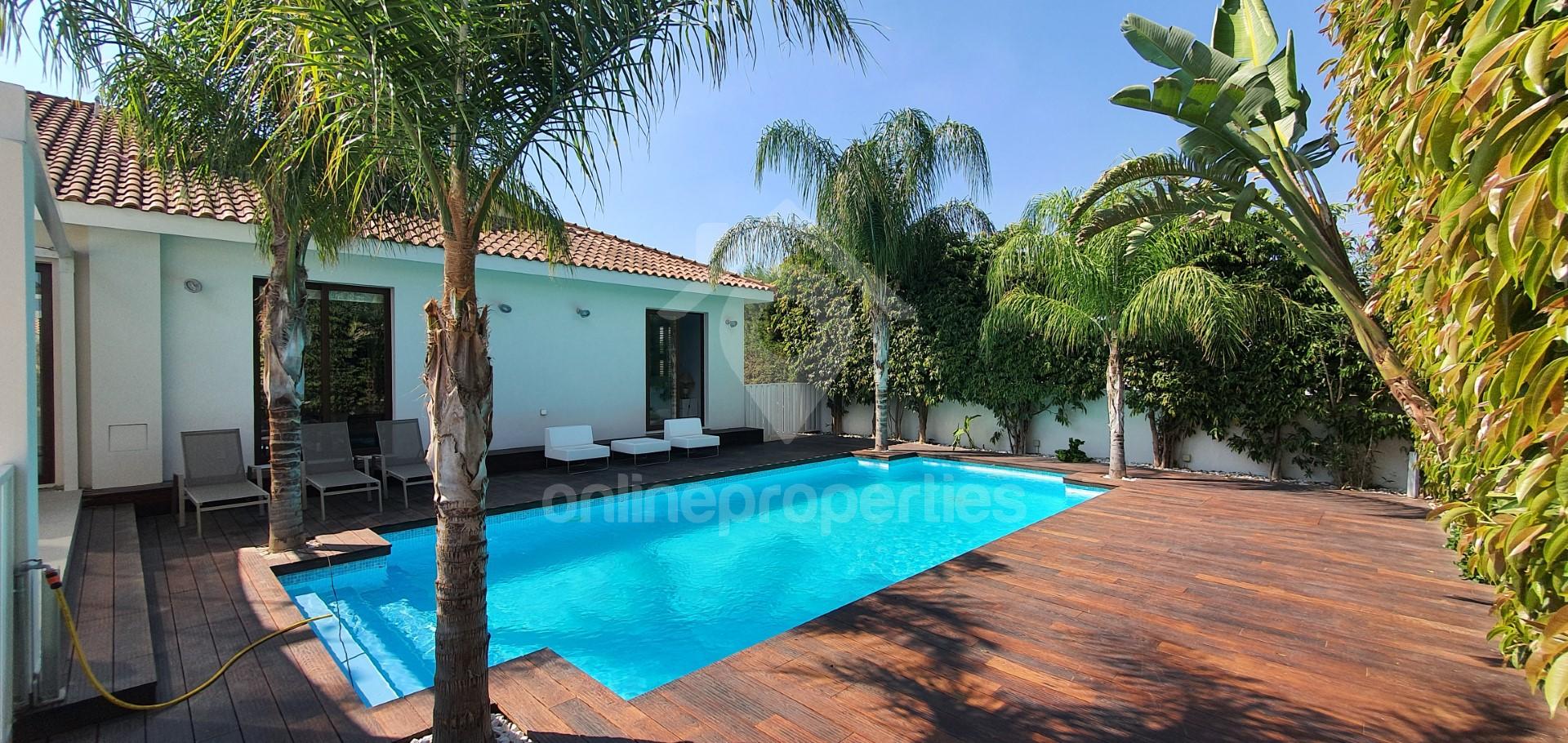 To change image, hover mouse over thumbnails below