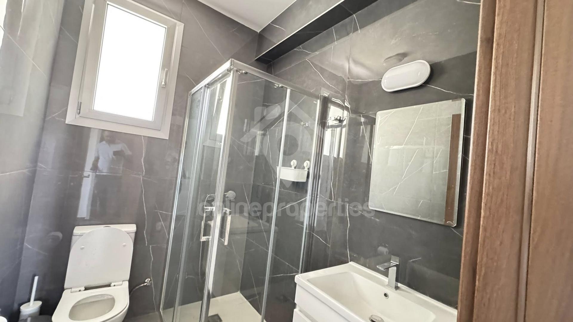 To change image, hover mouse over thumbnails below